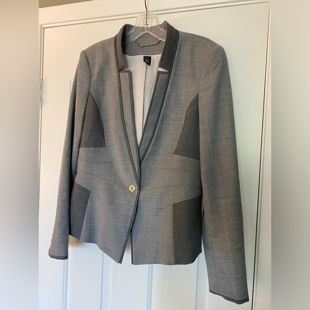 White House Black Market blazer, never worn, size 8